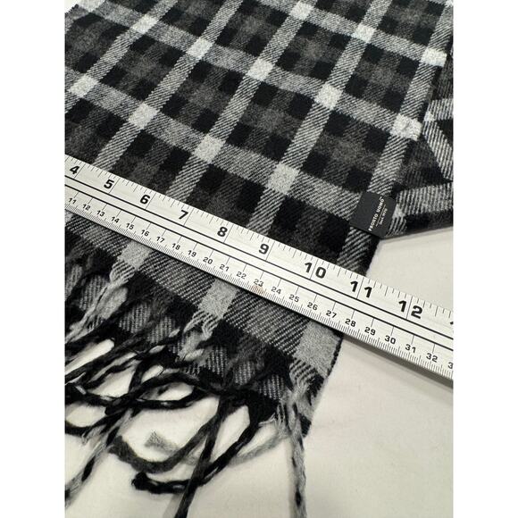 Pronto Uomo Men's Fringe Scarf OS Black Gray White Plaid Acrylic Rectangle - Picture 5 of 6